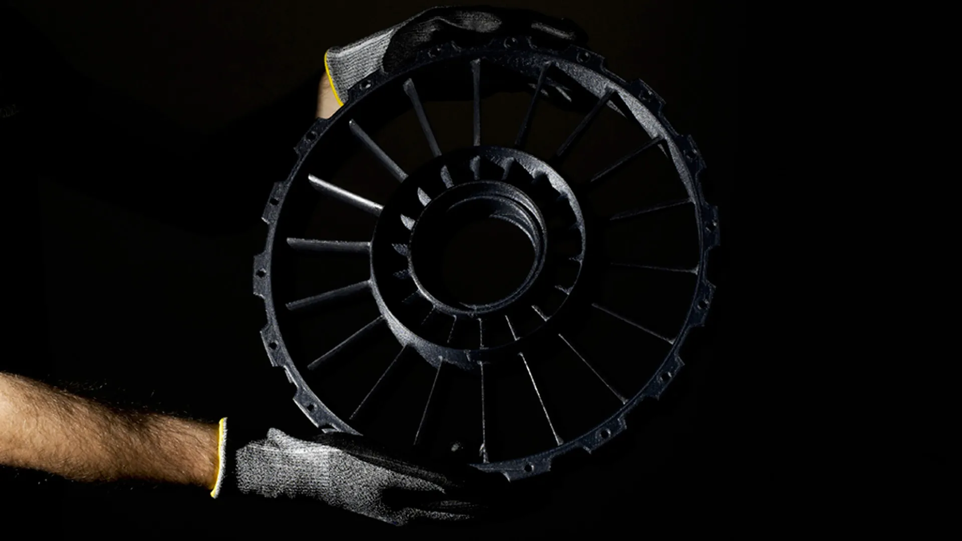 produzione-avanzata-su-richiesta-il-valore-aggiunto-di-roboze-3d-parts_1730802737